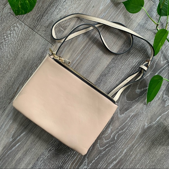 Blumari 3-in-1 crossbody bag with detachable clutch - Picture 2 of 15